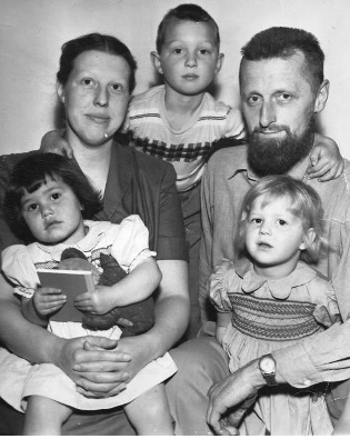 Growing Up Friendly: The Early Life of a Secular Quaker